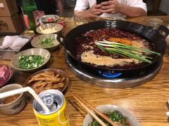 -周幺妹重庆老火锅(银泰城总店)