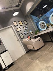 -时尚殿堂明星门店