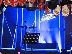 -路边边.炒菜烧烤.音乐餐厅(良乡长虹店)