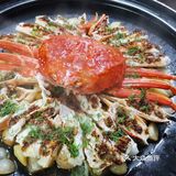 每一口都仿佛 是大海的馈赠。这些食材不仅鲜活无比