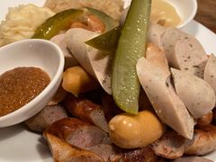 巴伐利亚香肠拼盘-宝莱纳啤酒花园餐厅PAULANER BRAUHAUS Nanjing(广州路店)