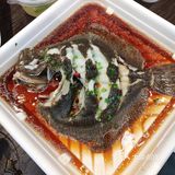 加起来才两百出头，另外去了边上的其他档口