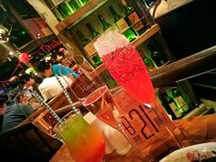 烈焰红唇-胡桃里音乐酒馆(环亚凯瑟琳广场店)