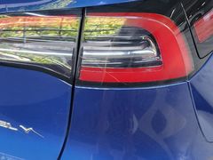 -一嗨租车(凤凰机场店)