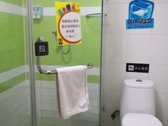 -7天连锁酒店(上海徐家汇龙华路地铁站店)