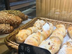 -自然食集西餐厅(泰晤士小镇店)