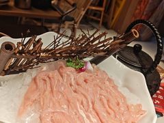 -老牌坊云南鱼豆花火锅(哈西万达店)