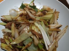 -娜仁图雅蒙古美食村(33小镇店)
