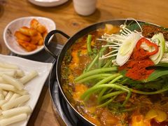 土豆排骨火锅-喇喇排骨火锅·传统韩式脊骨汤(望京西园总店)