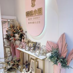 -花系美·美甲美睫精品店