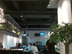大堂-黄弟大排档·湖南菜·小龙虾·小海鲜(凯旋北路店)