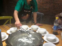 -小小河边鱼(天润城店)
