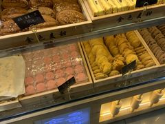 -金色麦甜糕点(面包.蛋糕.华苑店)