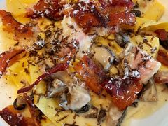 TRUFFLE ALFREDO-ROAST coffee & eatery