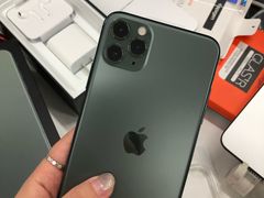 -Apple零售店(华贸购物中心店)