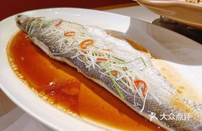 Steamed Half-Shell Rockfish