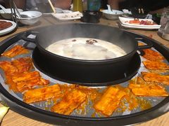 -三人行骨头王火锅(长寿店)