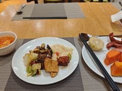 -齐河孔雀王温泉酒店·金孔雀自助百汇