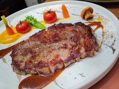 澳洲和牛西冷牛排（M6）-Golden Lily河内巴黎法越料理餐厅(建国西路店)