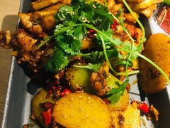 馋嘴香锅牛蛙-佬肥猫(周浦万达店)