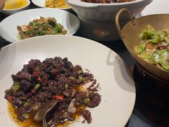 -沅江水·湖南家宴(南村万博长隆商圈店)