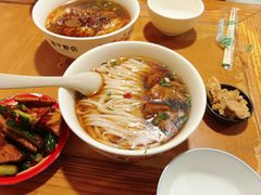 -矮子粉店1985·长沙米粉(湘春路店)
