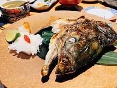 焗三文鱼头-本逸·割烹料理(湖墅店)