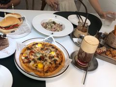 -露露家咖啡店