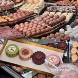 有钱人吃的月饼已经next level…！！