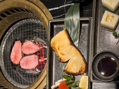 -山川小町·极番烧肉(新地假日广场店)