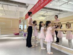 -炫艺舞蹈培训中心(枫尚奥特莱斯店)