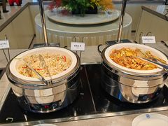 -南郊宾馆·风味自助餐厅·山东十六地市特色菜