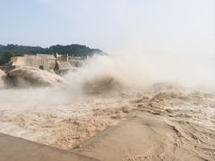 -黄河小浪底水利枢纽风景区