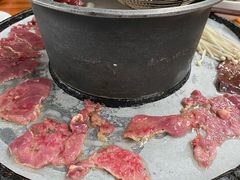 -五指山生态小黄牛(皮皮虾海鲜广场店)