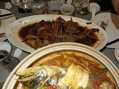 -新天明砂锅鱼头煲