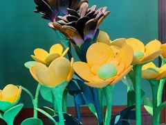 -Nathalie Djurberg与Hans Berg“牛皮纸包裹的月亮”-Prada荣宅当季展览