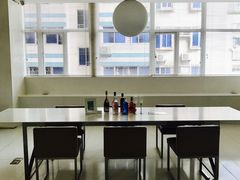 -卡罗酒店(东门晒布地铁站店)