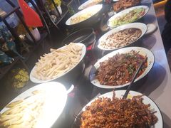 -布罗城堡自助烧烤(鸿通城购物中心店)