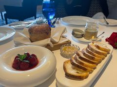 -AZUR聚(香格里拉饭店)