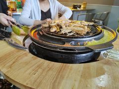 -胡悦里韩式烤肉(芝罘万达广场店)