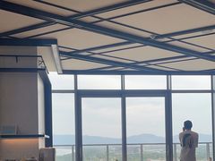 -瑰丽酒店·海吧·天际下午茶·现场DJ·天台酒吧
