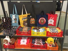 -LINE FRIENDS Garosu-gil Flagship Store