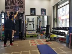 -思迈威健身(积玉桥万达店)