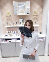 -法国娇兰精品店
