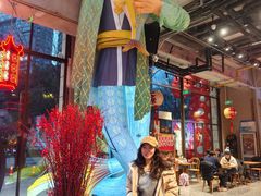 -瑞虹新天地月亮湾