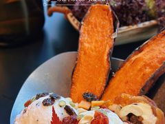 冰烙烟薯柿饼-Ameigo梅果·云贵川bistro(长宁来福士店)