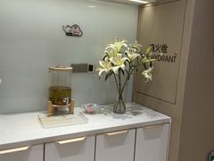 -柏乐口腔医院·舒适化无痛种植牙中心(东盟商务区院)