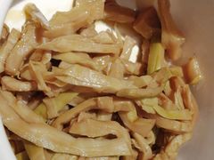 -渝是乎酸菜鱼(龙旗购物中心店)