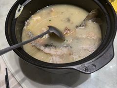 -土砂锅生态山庄·非遗砂锅雅鱼