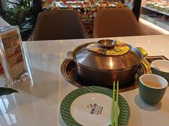 竹笙椰汁文昌鸡火锅-润园四季椰子鸡火锅(卓越INTOWN店)